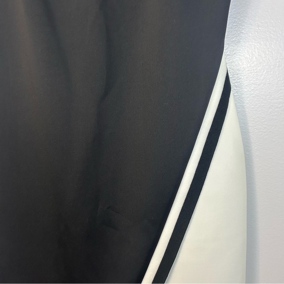 Tommy Hilfiger Black/White Color Block Striped Sleeveless Sheath Dress Size 8P - Picture 12 of 15